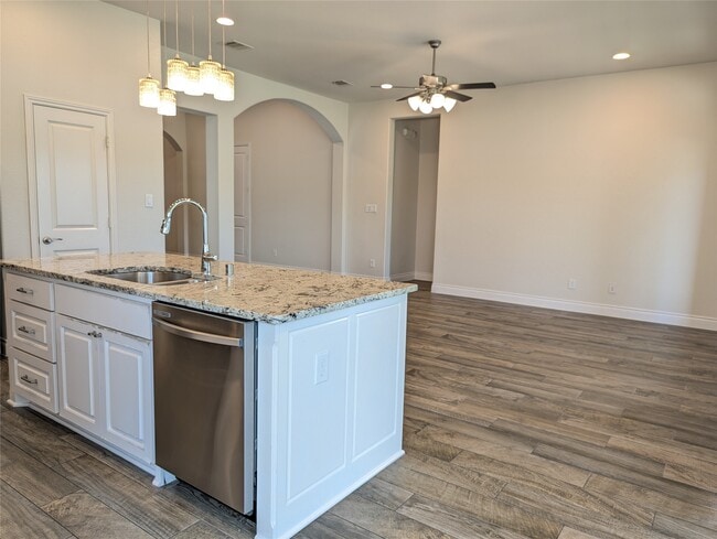 Building Photo - 2043 Blackhawk Ridge Ln