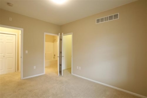 Building Photo - 1128 Foster Rd