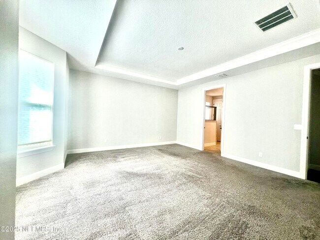 Building Photo - 242 Orchard Ln