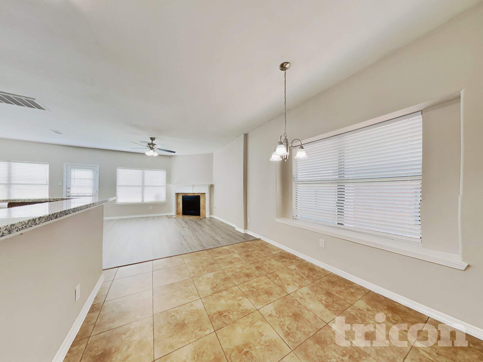 Building Photo - 8026 N Tarrytown Crossing Dr