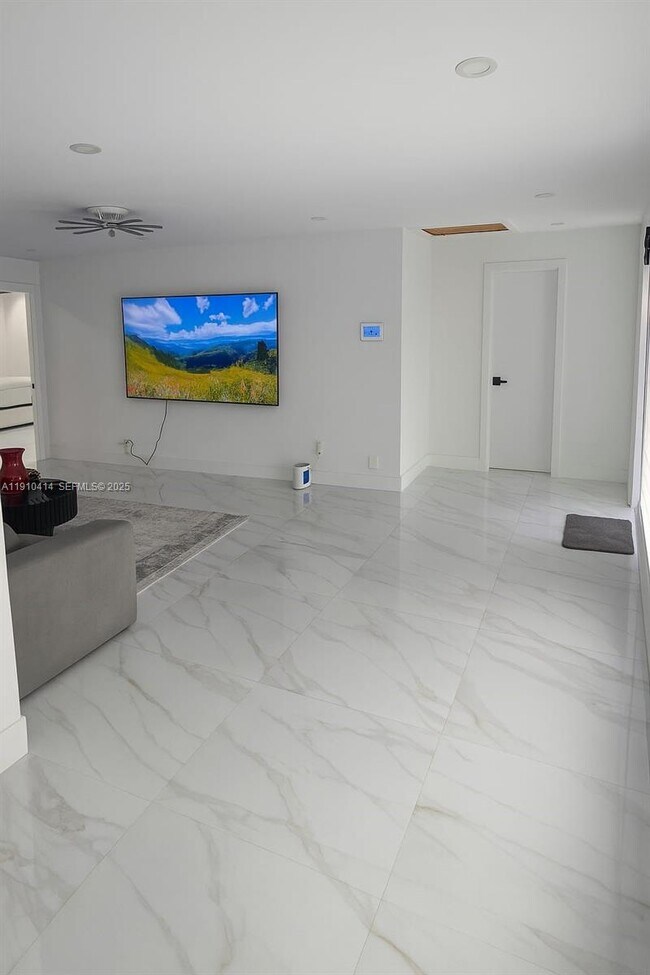 Building Photo - 9313 NW 24th Pl