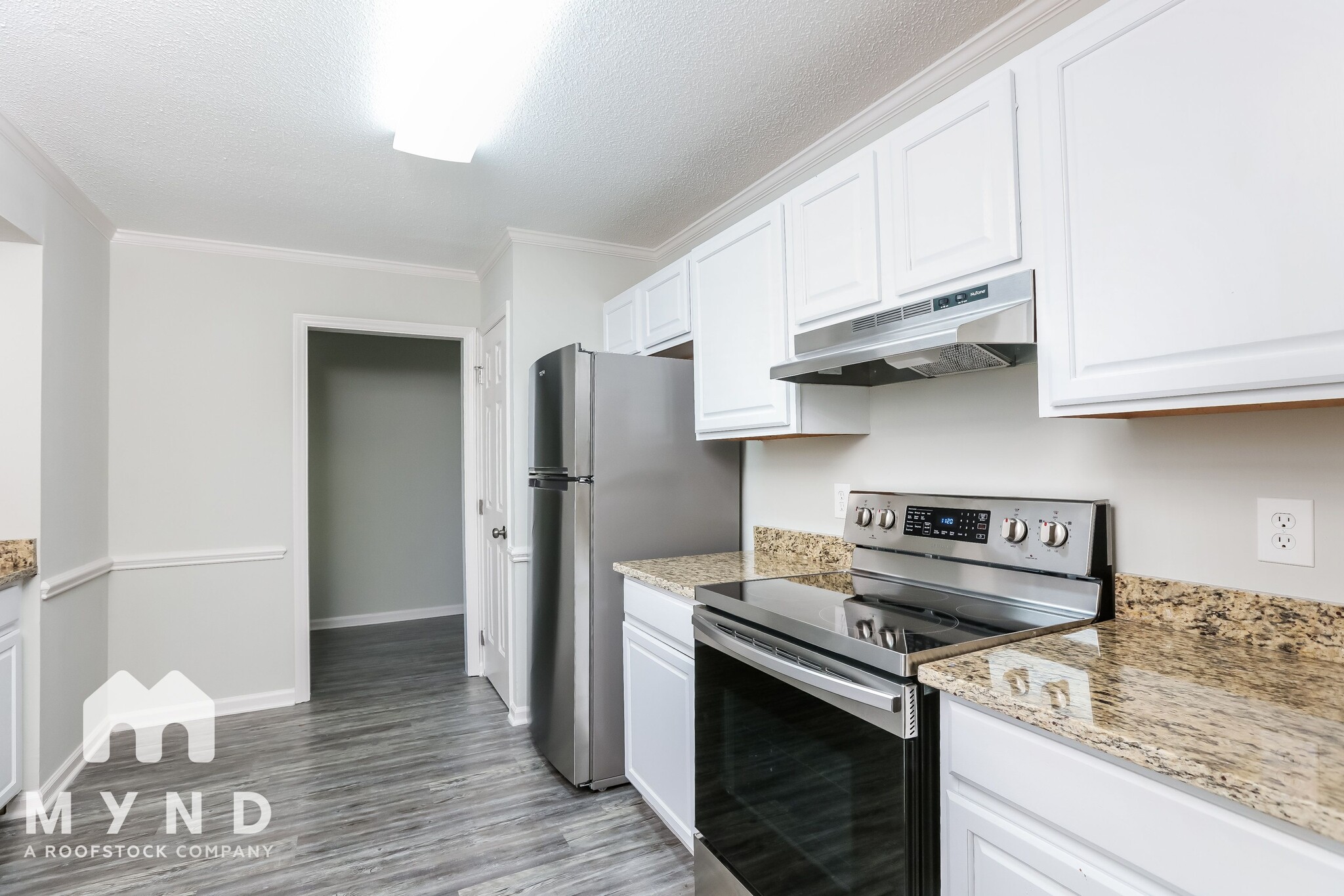 Building Photo - 4225 Labrador Dr