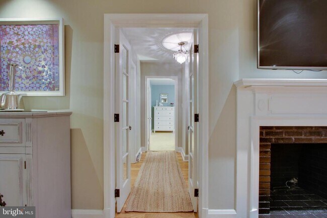 Building Photo - 2210 Boxmere Rd