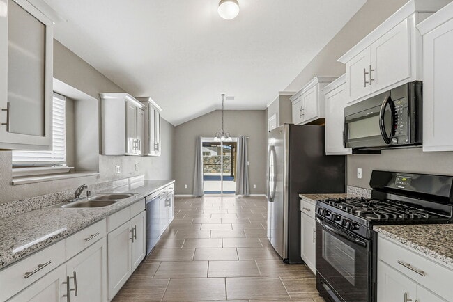 Building Photo - 14609 Carlo Alvarado Dr