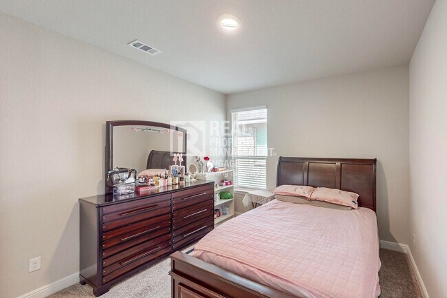 Building Photo - Gorgeous 3 Bedroom Home with Appliances Available for Rent in Haslet, TX!