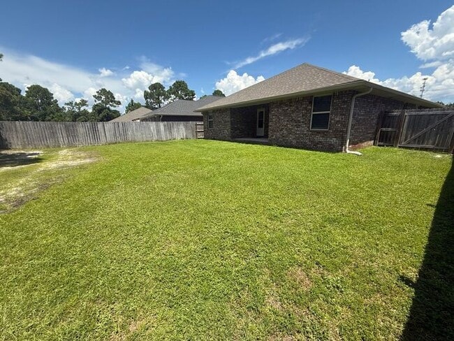 Building Photo - Gulf Breeze - Shadow Lakes - 4 bedroom, 2 ...
