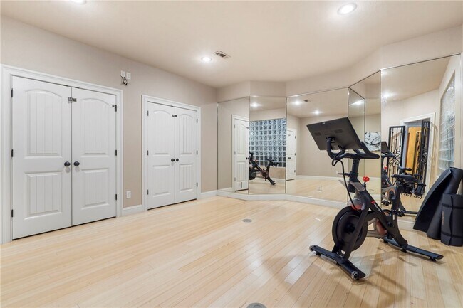 Building Photo - 14746 AR-102