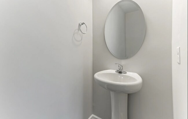 Building Photo - 239 Justify Ave