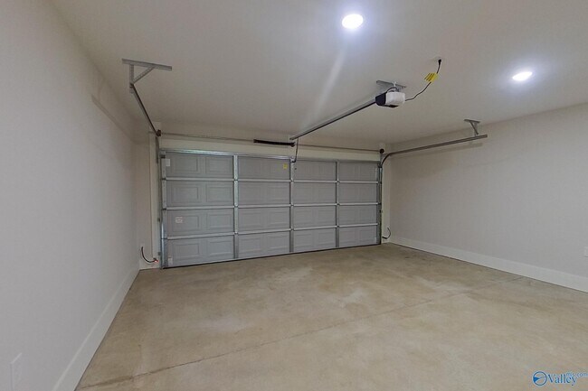 Building Photo - 781 Park Ln