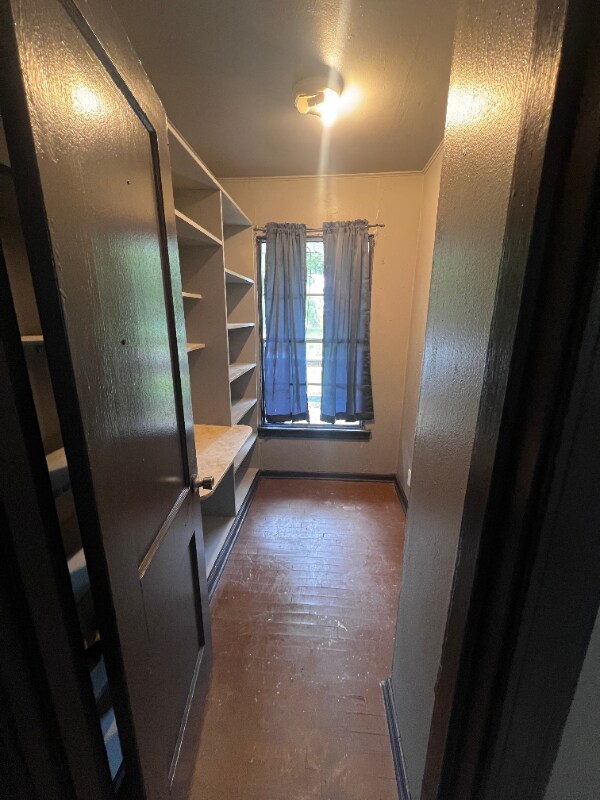 Building Photo - 426 W 75th St