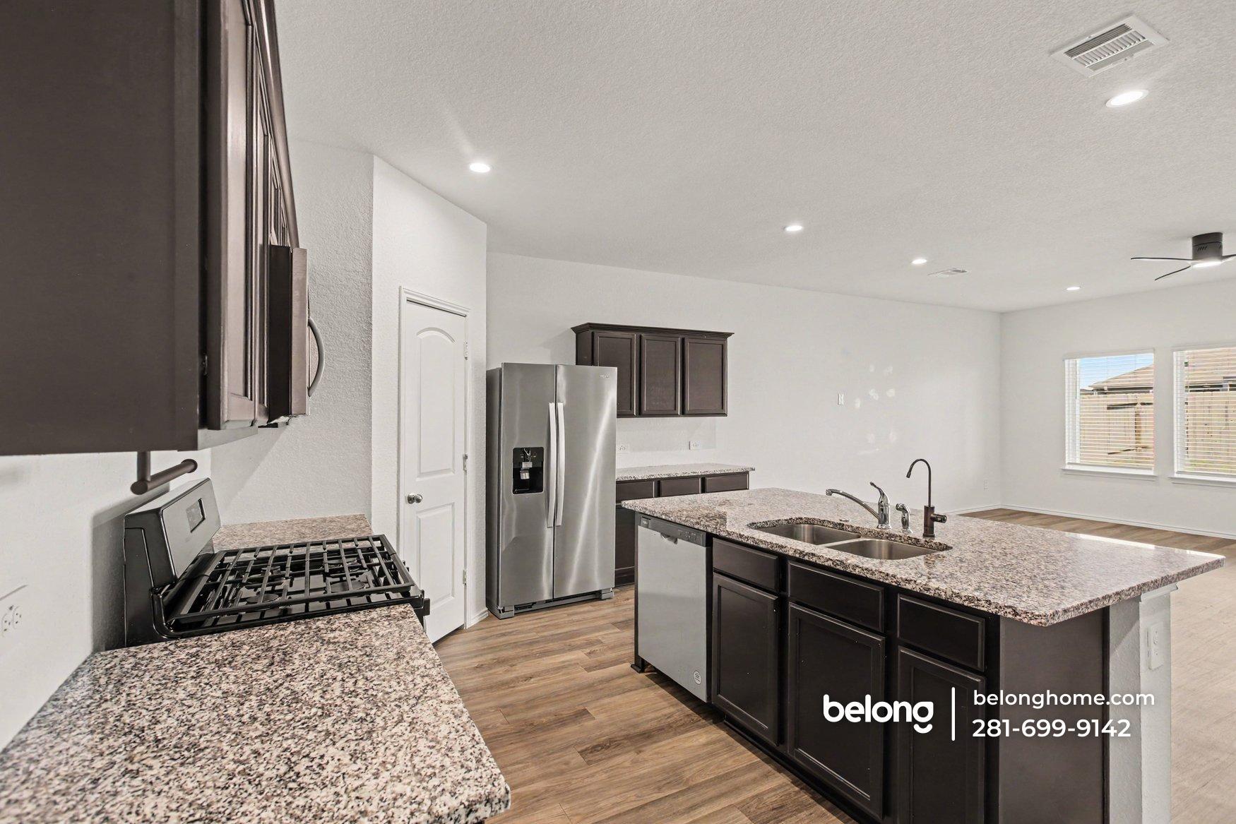 Building Photo - 21427 Hawthorne Pr Dr