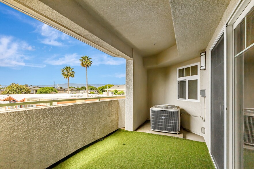 Building Photo - 3128 Loma Verde Dr