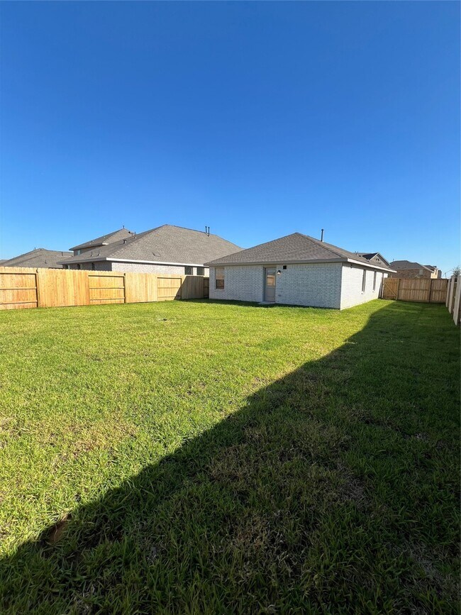 Building Photo - 3031 Ash Ray Dr