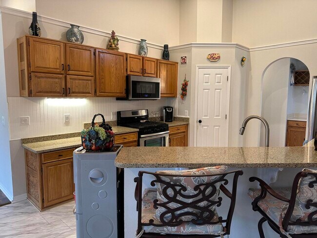 Building Photo - 1461 Wellington Cir