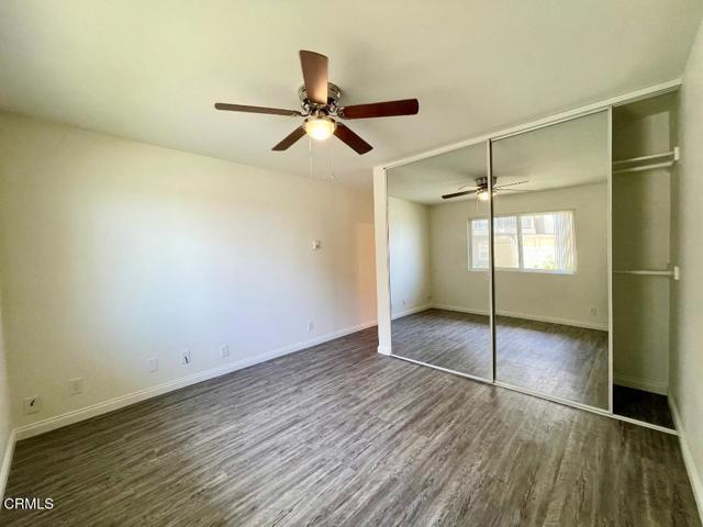 Building Photo - 248 E Surfside Dr