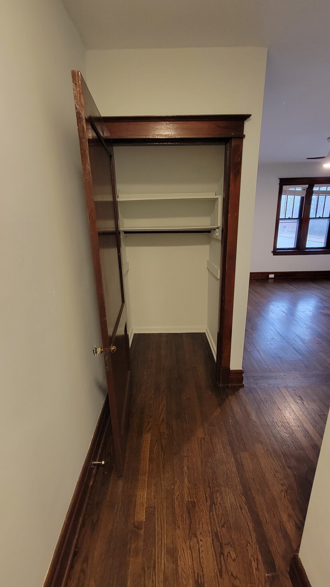 Building Photo - 5539 Holly Hills Ave