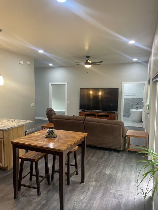 Building Photo - 8561 W Cormorant Way