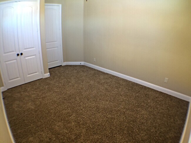 Building Photo - 5 Bdrm/4 Bath / Media Room/ 3300 SF In North Carrollton/Brick And Stone Facade