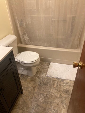 Main Bathroom - 3121 Shellers Bend Rd
