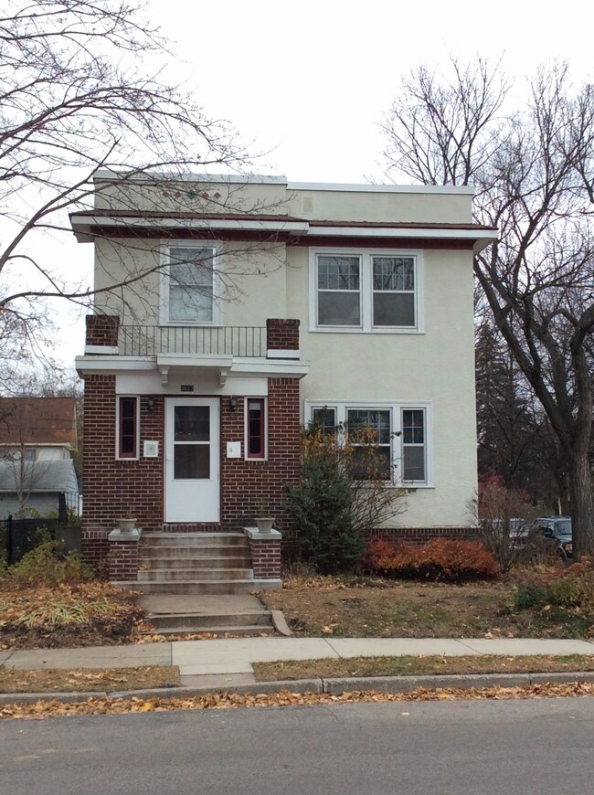 Primary Photo - 3657 Grand Ave S