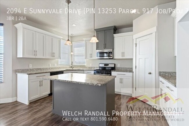 Building Photo - 2094 E Sunnyvale Dr