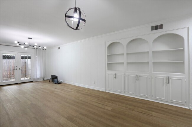 Building Photo - 857 Wax Myrtle Ln