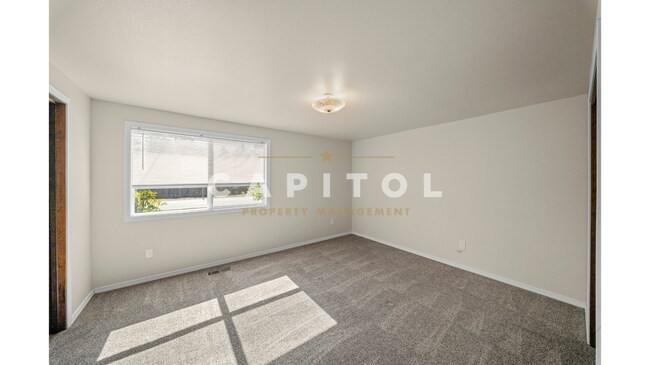 Building Photo - 6417 Congressional Dr SE