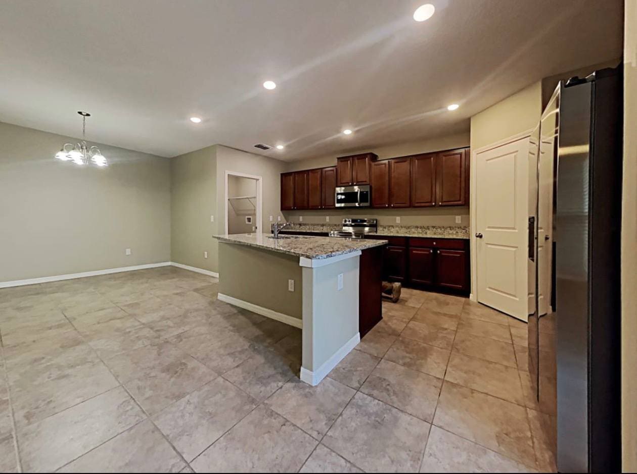 Building Photo - 10211 Cool Waterlily Ave