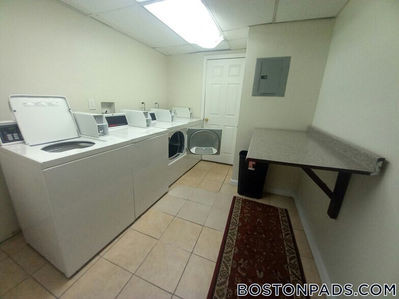 Building Photo - 43 Bay State Rd