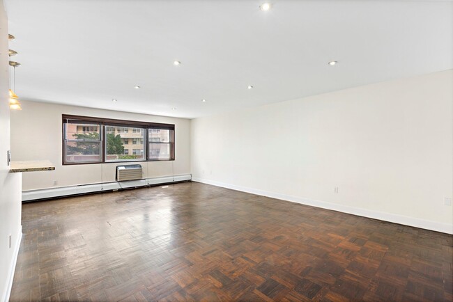 Building Photo - 6010 JFK Blvd E