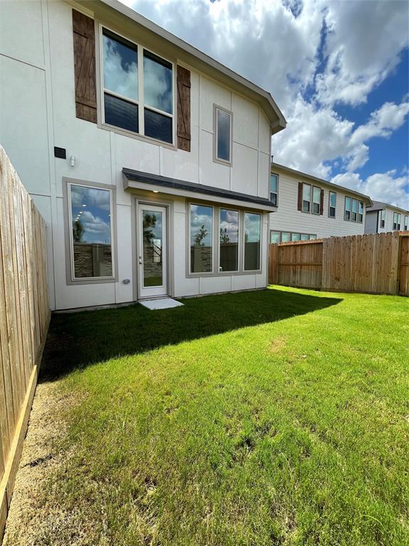 Building Photo - 5531 Holly Hvn Ct