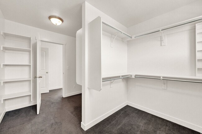 Building Photo - 774 Star Spangled Dr