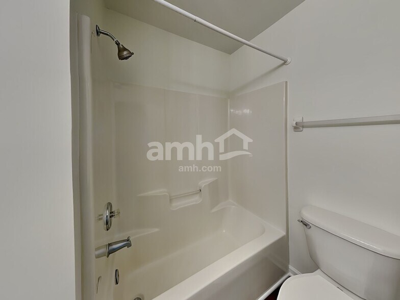 Building Photo - 7534 Sparkleberry Dr