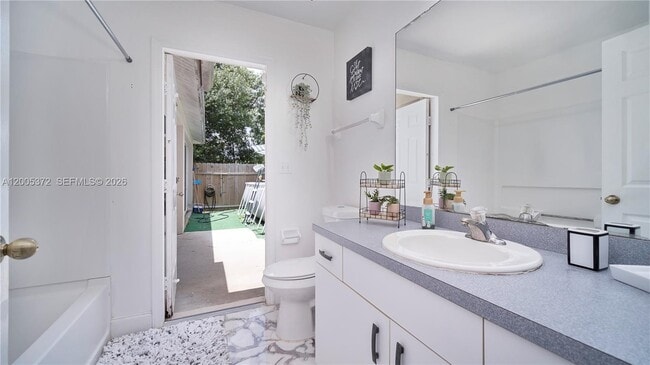 Building Photo - 4081 14th Ave SE