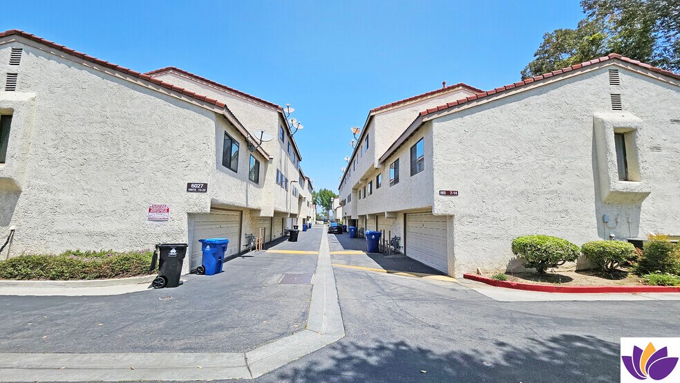 Building Photo - 18130 Oxnard St