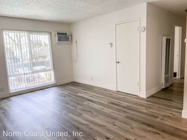 Building Photo - 5307-5325 Marconi Ave