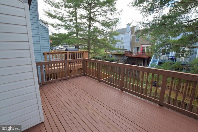 Building Photo - 6605 Briarleigh Way