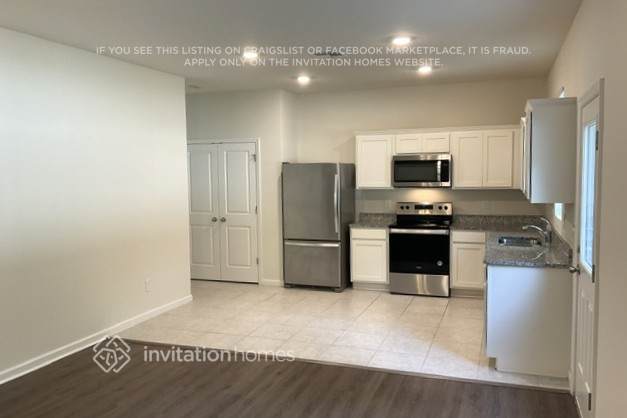 Building Photo - 1092 Cades Cv Wy