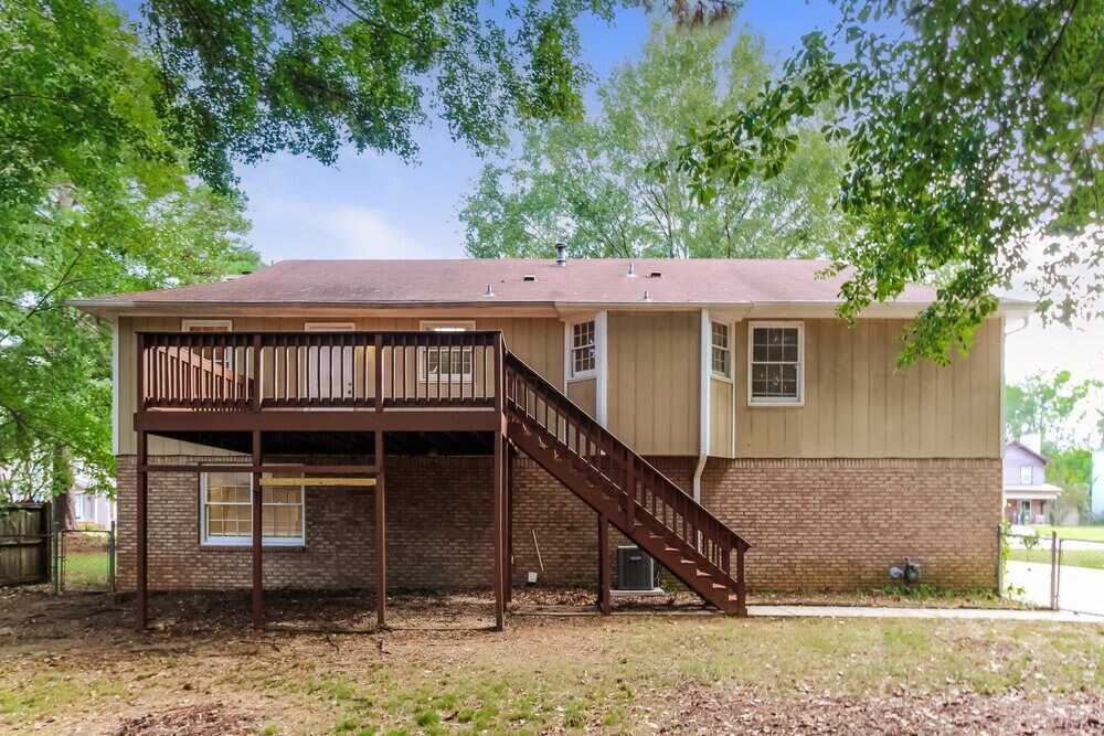 Building Photo - 1233 Willow Creek Pl