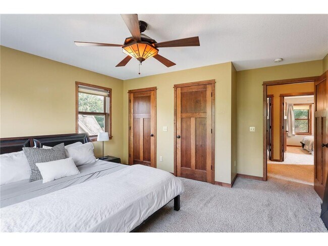 Building Photo - 2313 Cole Ave SE