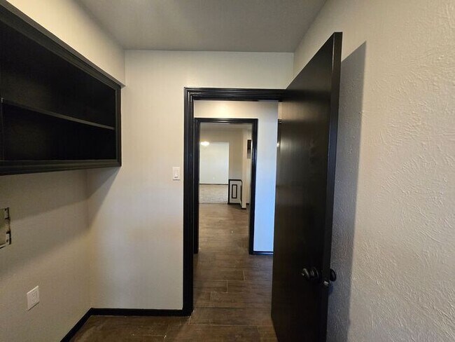 Building Photo - 10327 Bernardin Cir