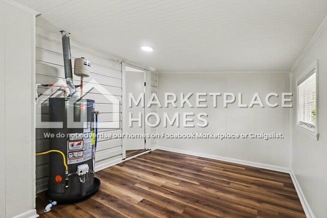 Building Photo - 5944 Gum Dr SE