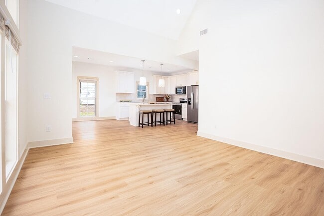 Building Photo - 7355 U.S. Hwy 280 W