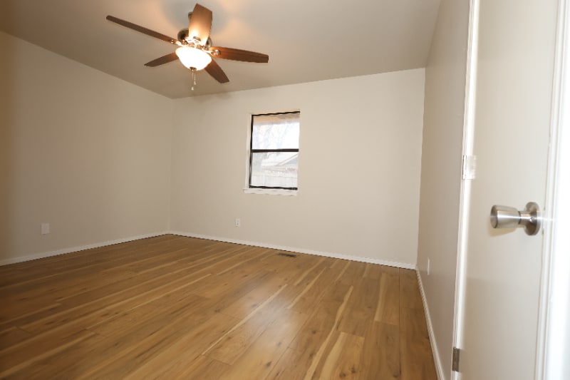 Building Photo - 312 Bluebird Ln