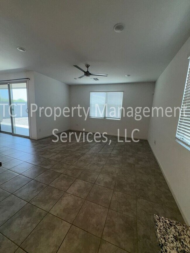 Building Photo - Beautifully Updated San Tan Groves Home