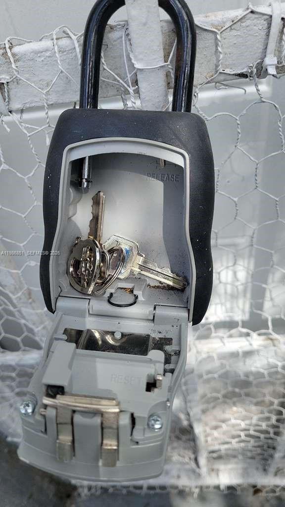 Building Photo - 1212 SW 7th St