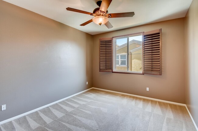 Building Photo - Spacious Spectrum 2 Bedroom Townhome with ...