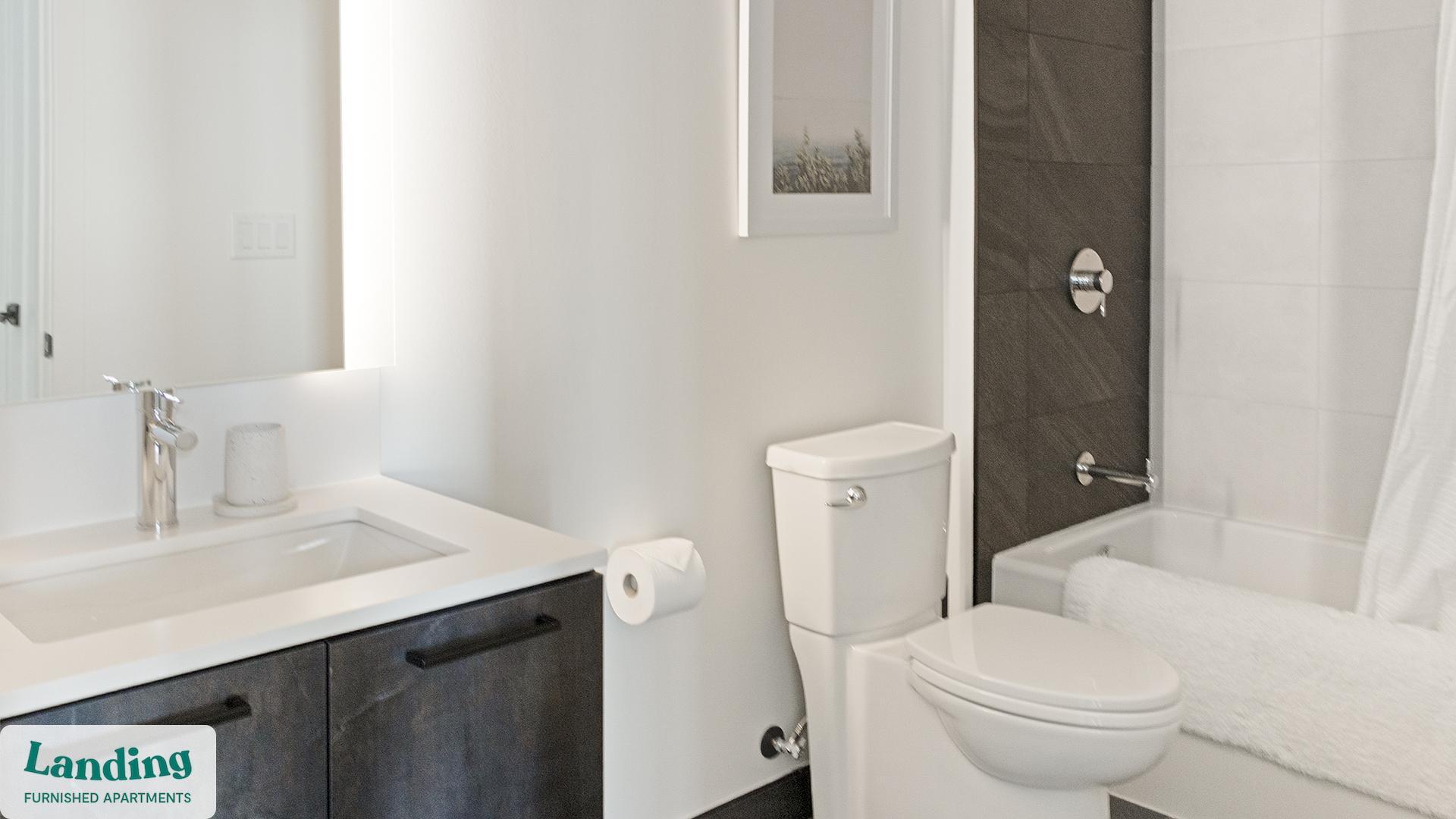 Building Photo - 632 Howard Rd SE