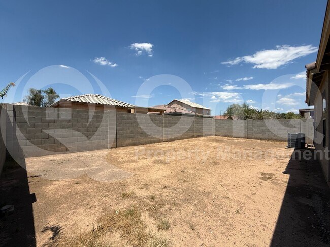 Building Photo - 9628 W Cordes Rd