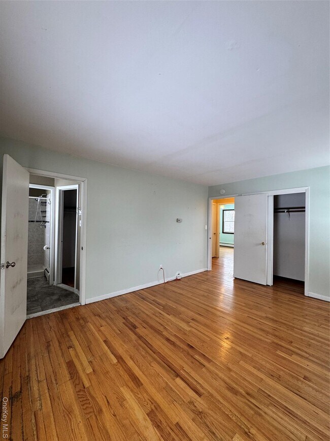 Building Photo - 35 Top O Hill Rd